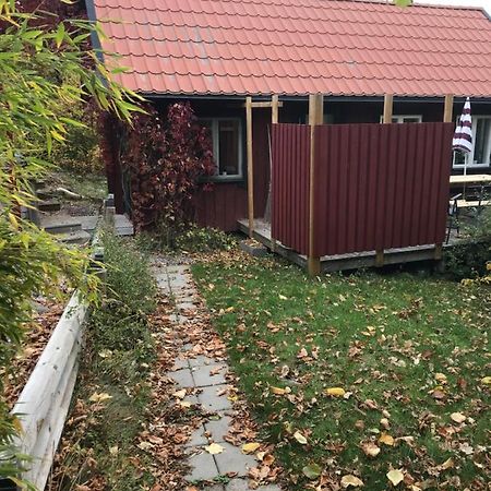 Trevlig Stuga Pa Landet, Centralt 8Km Fran Centrum Eskilstuna Esterno foto