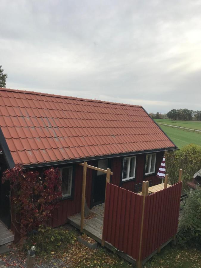 Trevlig Stuga Pa Landet, Centralt 8Km Fran Centrum Eskilstuna Esterno foto